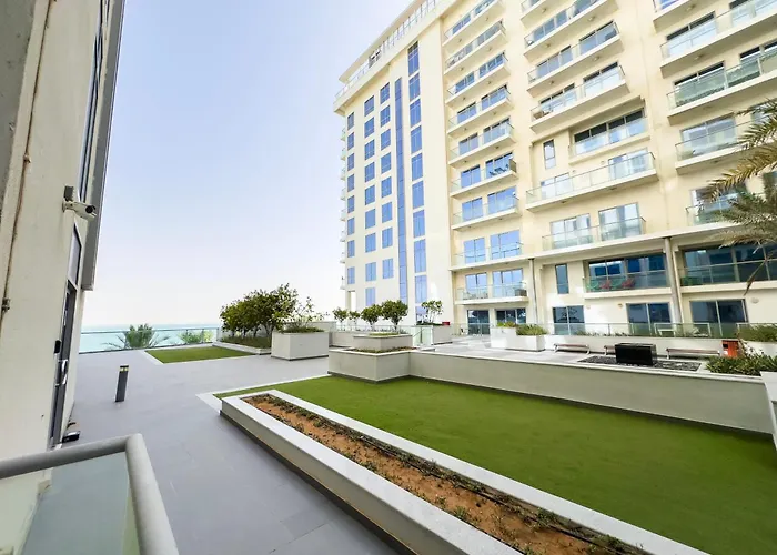 Blue Collection Holiday Homes - Pacific Al Marjan Island