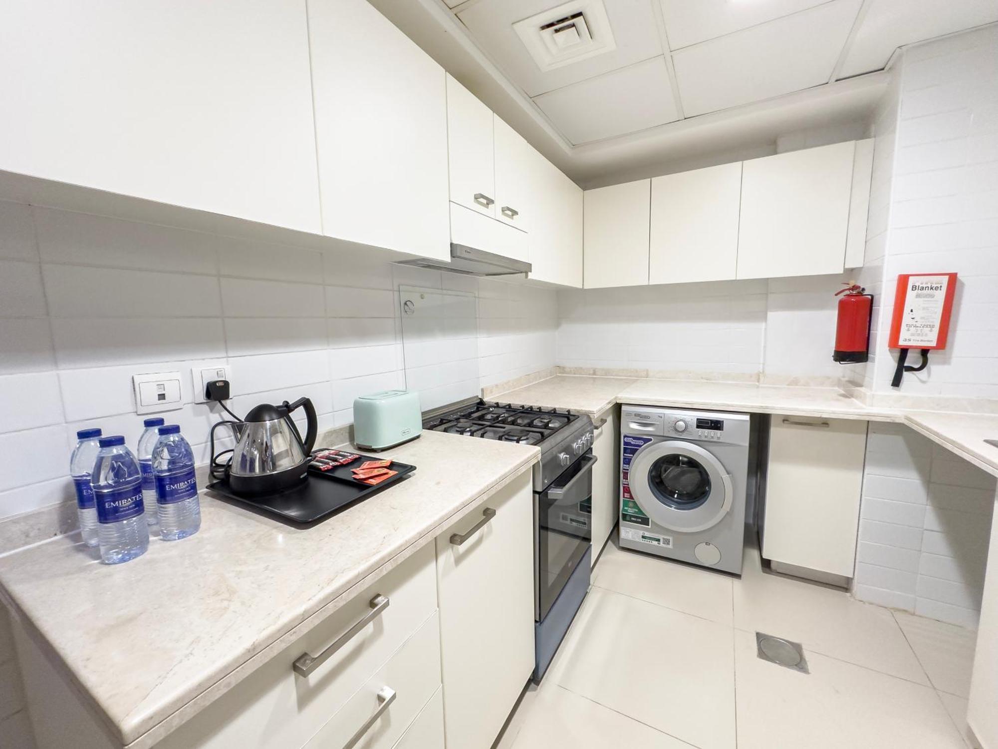 Apartment Blue Collection Homes - Pacific Al Marjan Island
