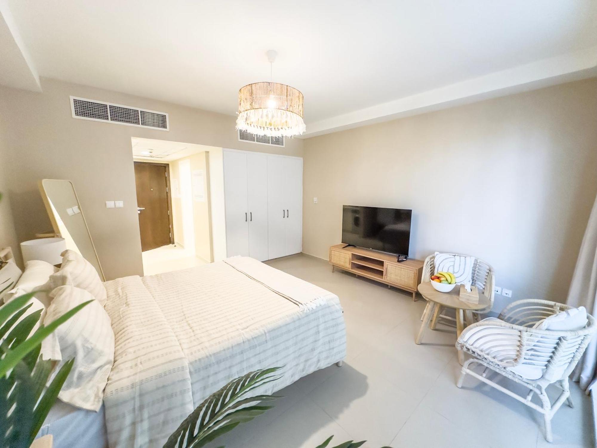 Blue Collection Homes - Pacific Al Marjan Island Apartment *