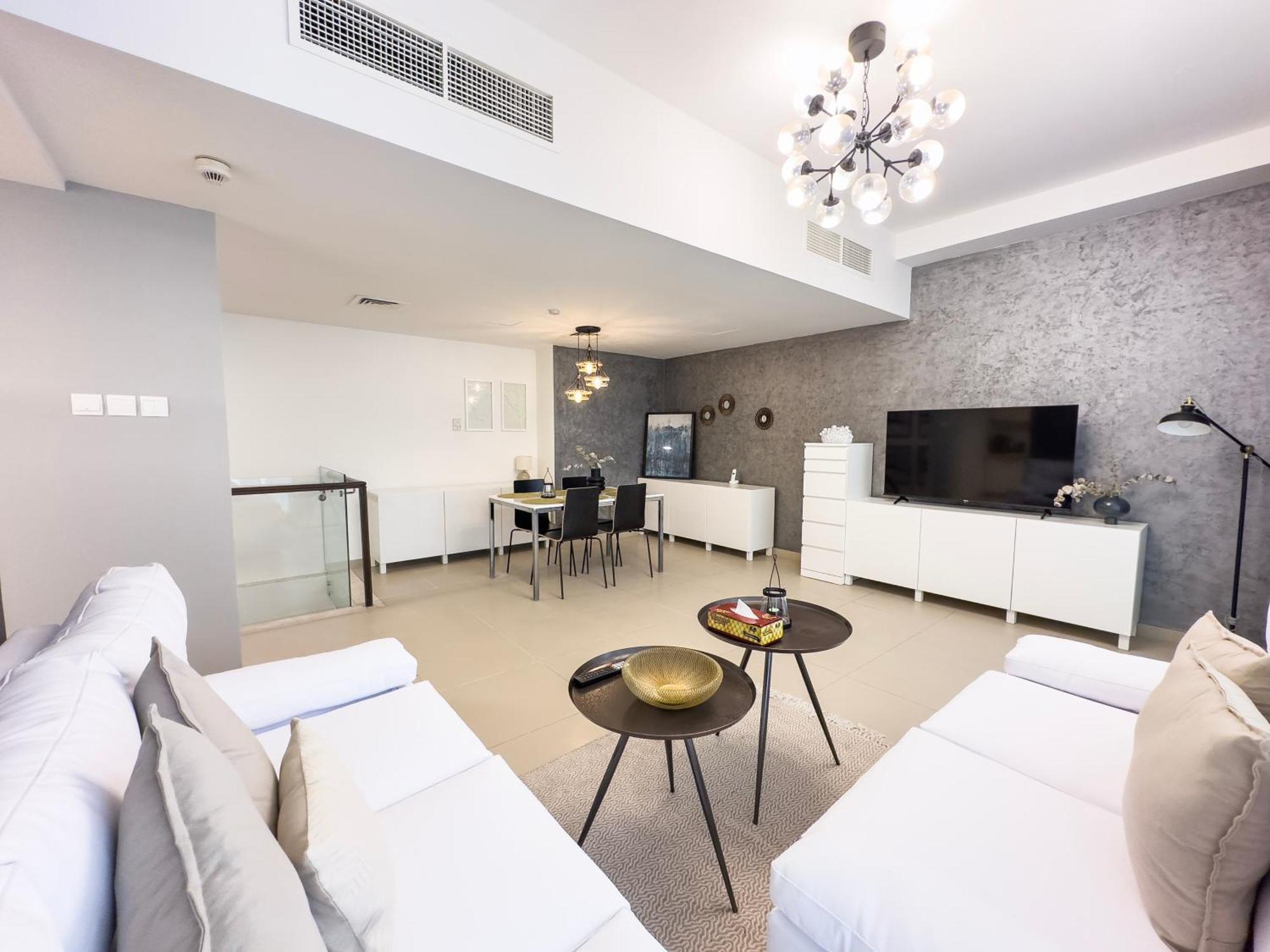 Blue Collection Homes - Pacific Al Marjan Island Apartment *