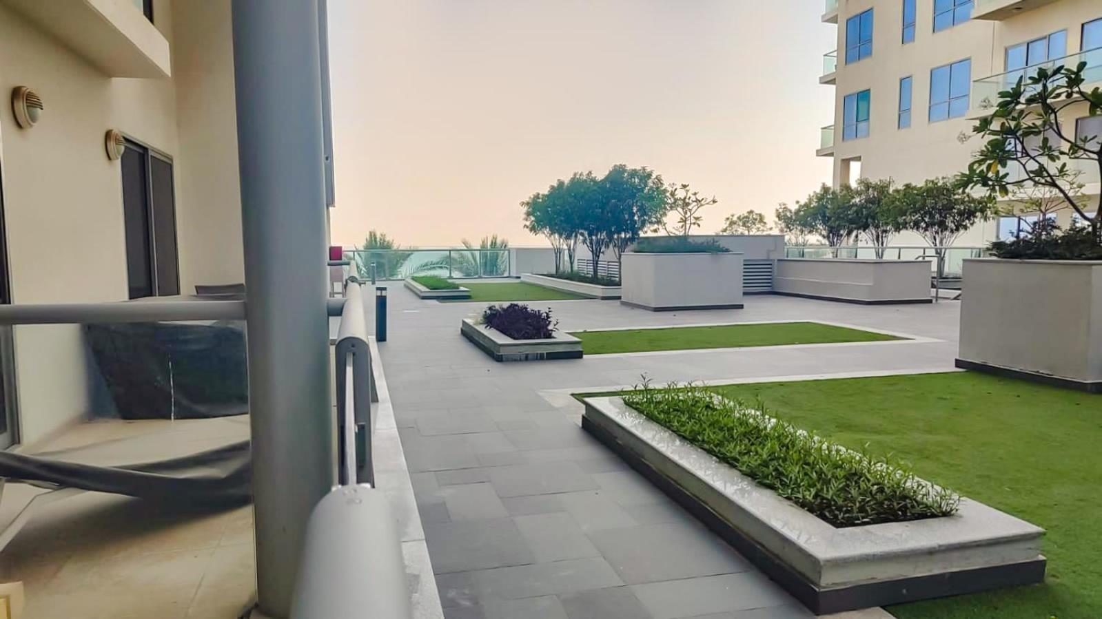 Apartment Blue Collection Homes - Pacific Al Marjan Island